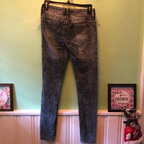 WallFlower Stretch Denim Jeans - Picture 6 of 6